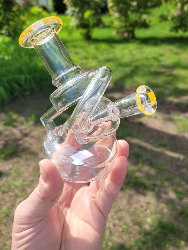 Clear Tilter recycler rig with color accent